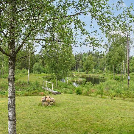 Cozy Home In Markaryd With House A Panoramic View Hässlehult Esterno foto